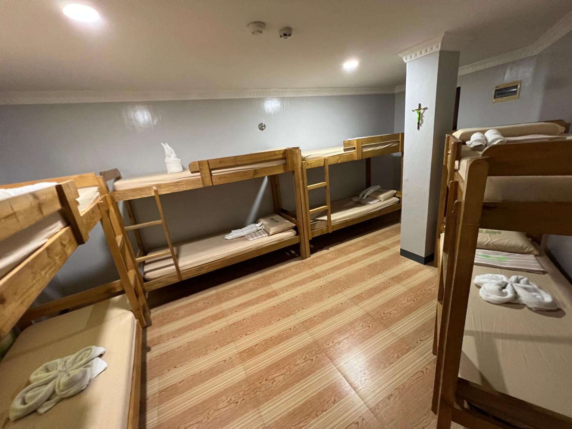 Ging-Ging Tourist Inn Badian Εξωτερικό φωτογραφία
