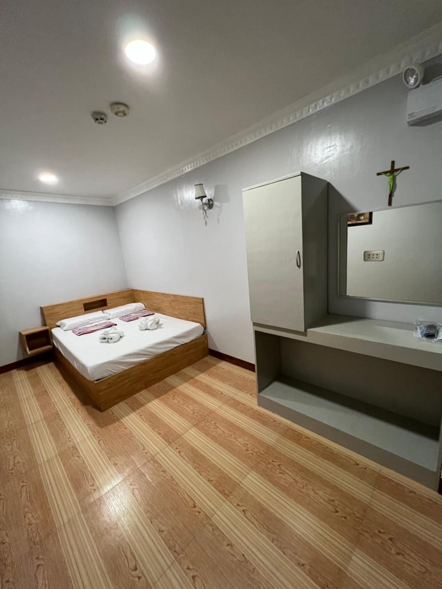 Ging-Ging Tourist Inn Badian Εξωτερικό φωτογραφία