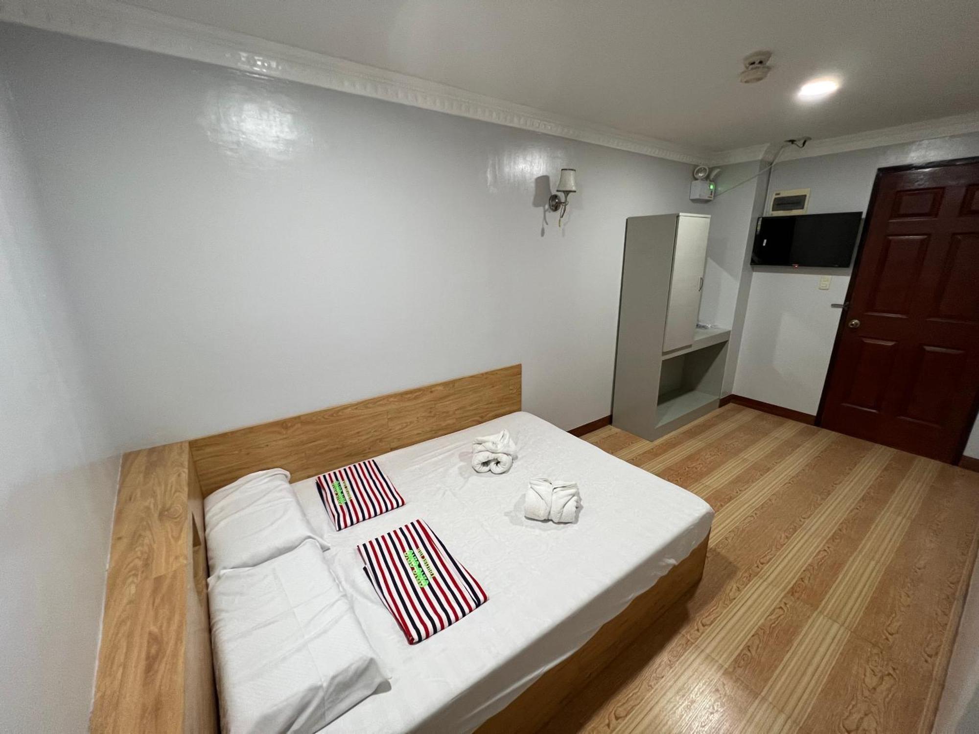 Ging-Ging Tourist Inn Badian Εξωτερικό φωτογραφία