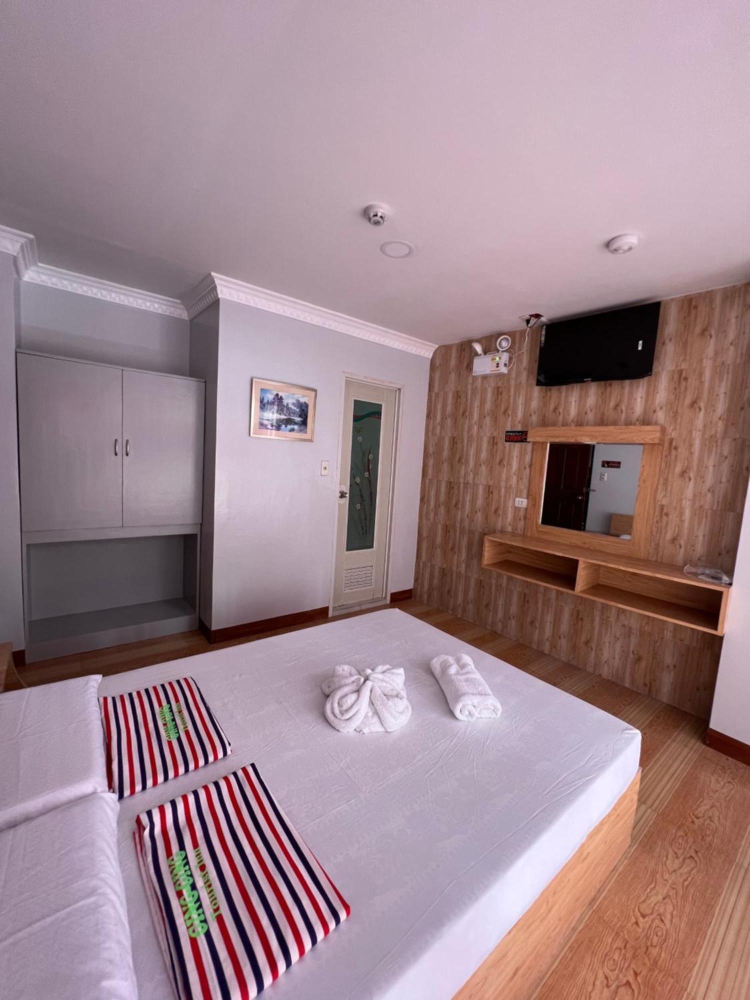 Ging-Ging Tourist Inn Badian Εξωτερικό φωτογραφία